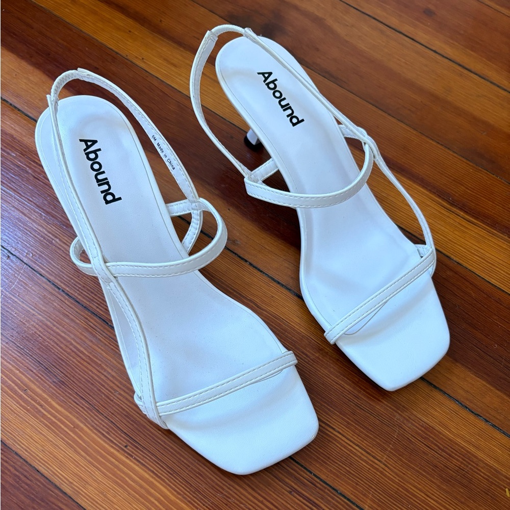 Nordstrom Abound White kitten Strappy Heels